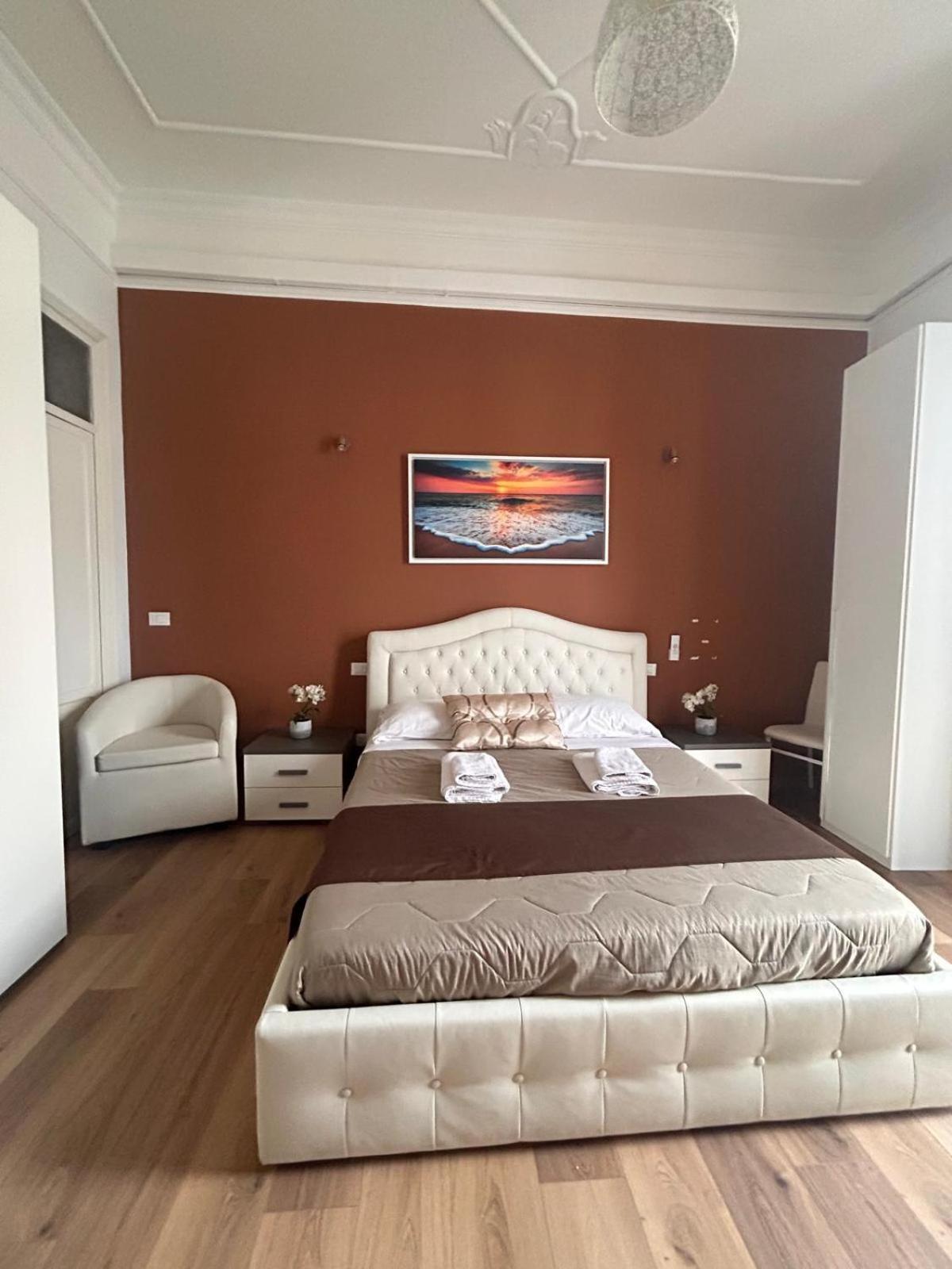 Emanuela Home Palermo Bagian luar foto